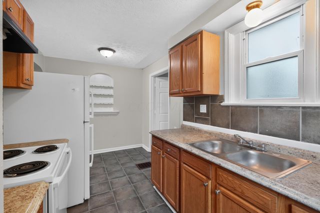 1692 E Kossuth Street, Columbus, OH 43206