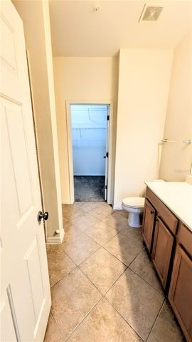 3711 PARKRIDGE CIRCLE 6-201, Sarasota, FL 34243