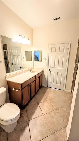 3711 PARKRIDGE CIRCLE 6-201, Sarasota, FL 34243