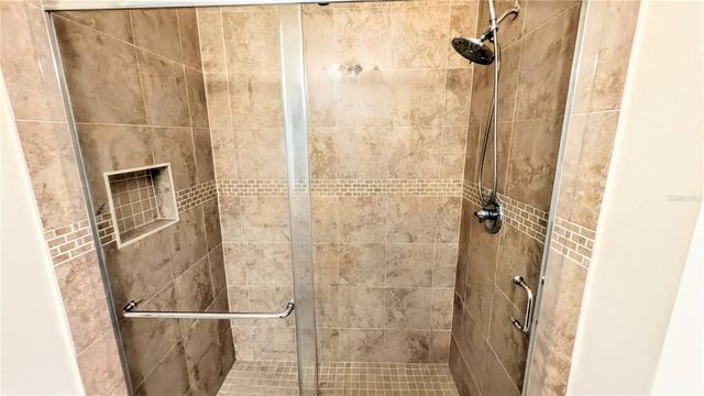 3711 PARKRIDGE CIRCLE 6-201, Sarasota, FL 34243