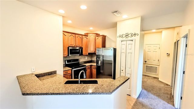 3711 PARKRIDGE CIRCLE 6-201, Sarasota, FL 34243
