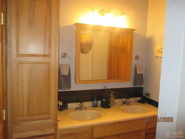 15 Sloan Rd, Livermore, CO 80536