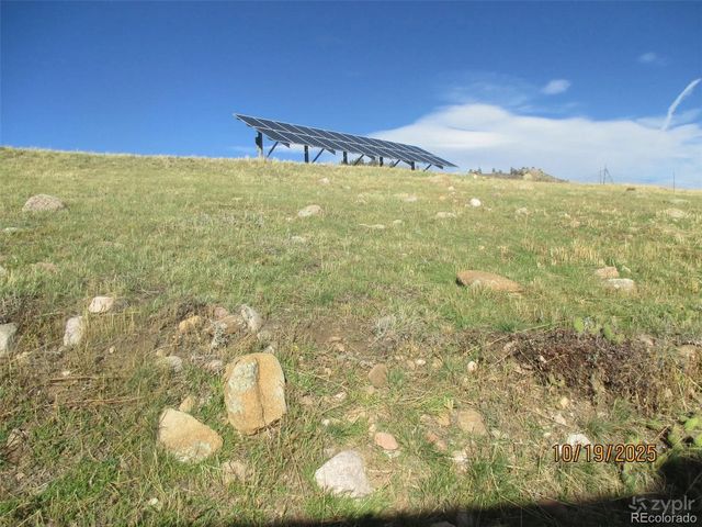 15 Sloan Rd, Livermore, CO 80536