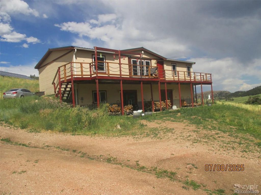 15 Sloan Rd, Livermore, CO 80536