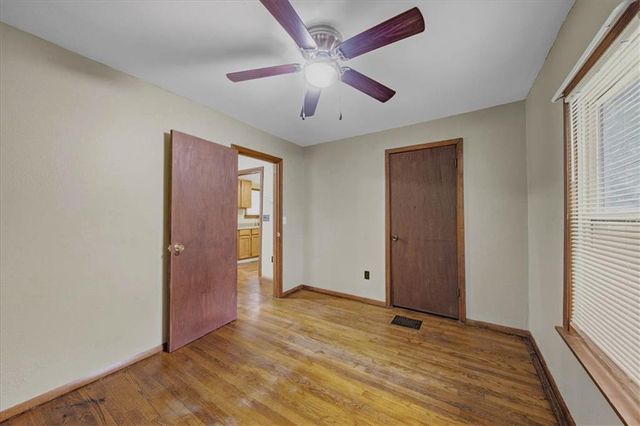 8716 E Roberts Street, Independence, MO 64053