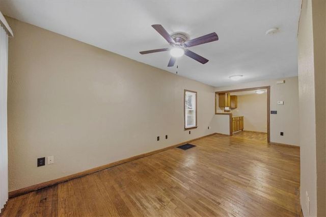 8716 E Roberts Street, Independence, MO 64053