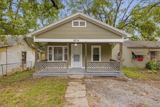 8716 E Roberts Street, Independence, MO 64053