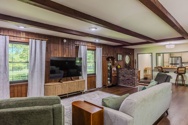 924 Spring Valley Rd, Mcminnville, TN 37110