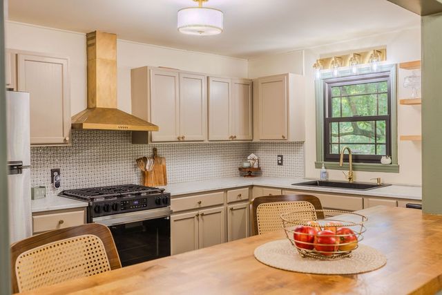 924 Spring Valley Rd, Mcminnville, TN 37110