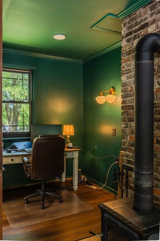 924 Spring Valley Rd, Mcminnville, TN 37110