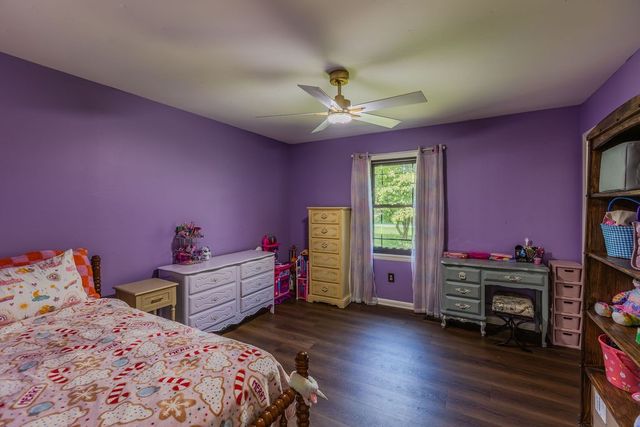 924 Spring Valley Rd, Mcminnville, TN 37110
