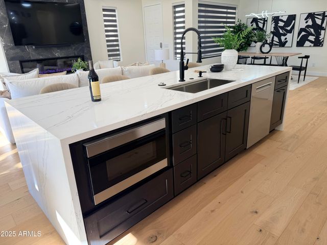 8989 N GAINEY CENTER Drive 149, Scottsdale, AZ 85258