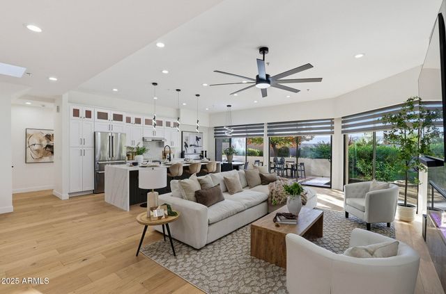 8989 N GAINEY CENTER Drive 149, Scottsdale, AZ 85258