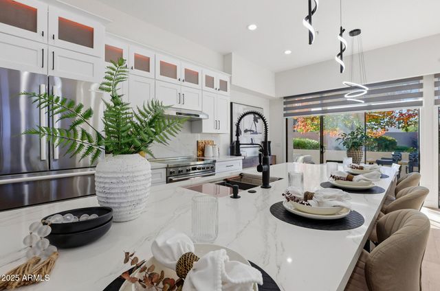 8989 N GAINEY CENTER Drive 149, Scottsdale, AZ 85258