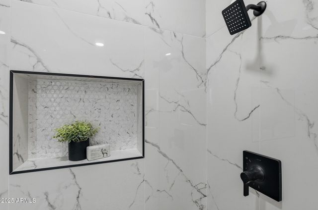 8989 N GAINEY CENTER Drive 149, Scottsdale, AZ 85258