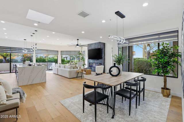 8989 N GAINEY CENTER Drive 149, Scottsdale, AZ 85258