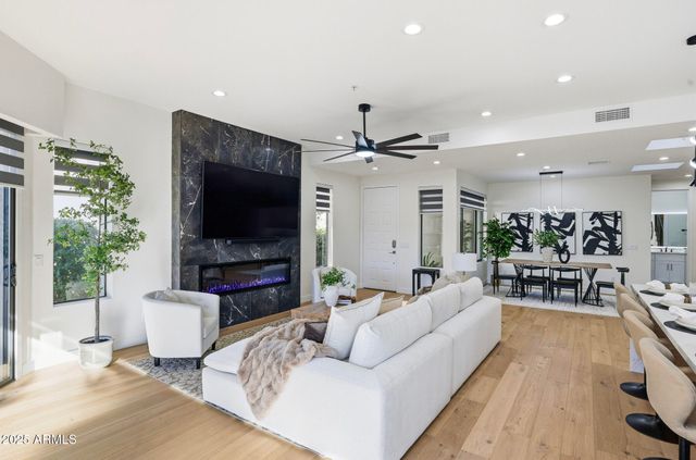 8989 N GAINEY CENTER Drive 149, Scottsdale, AZ 85258