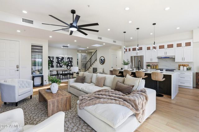 8989 N GAINEY CENTER Drive 149, Scottsdale, AZ 85258