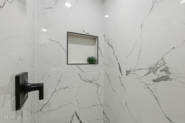 8989 N GAINEY CENTER Drive 149, Scottsdale, AZ 85258