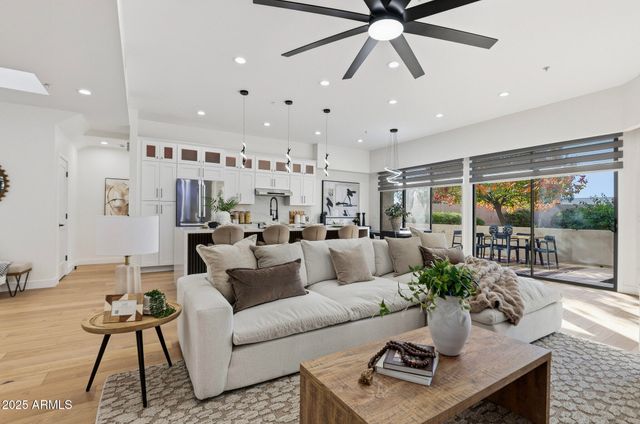 8989 N GAINEY CENTER Drive 149, Scottsdale, AZ 85258