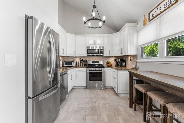 166 Cindy Str, Old Bridge, NJ 08857