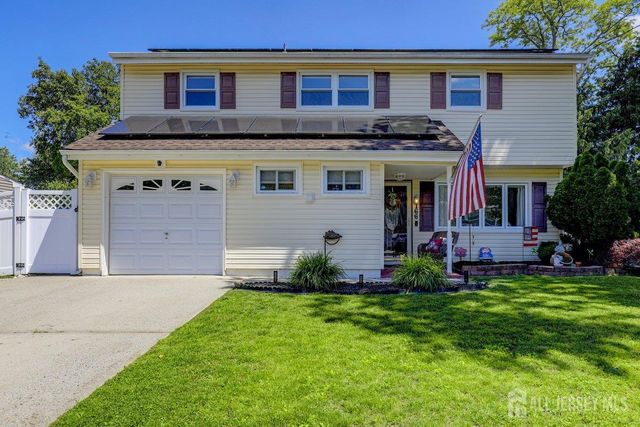 166 Cindy Str, Old Bridge, NJ 08857