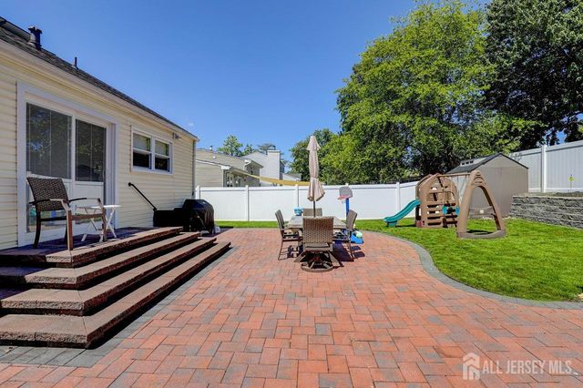 166 Cindy Str, Old Bridge, NJ 08857