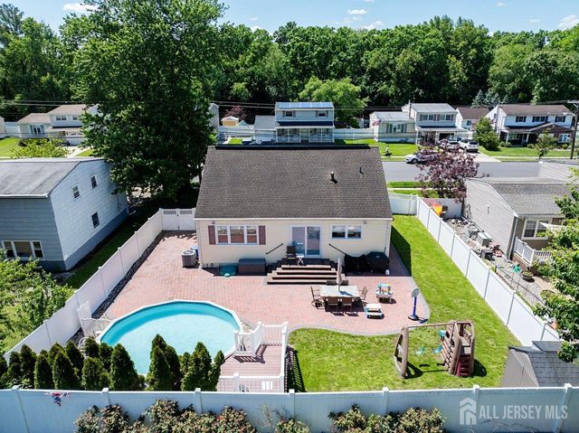 166 Cindy Str, Old Bridge, NJ 08857