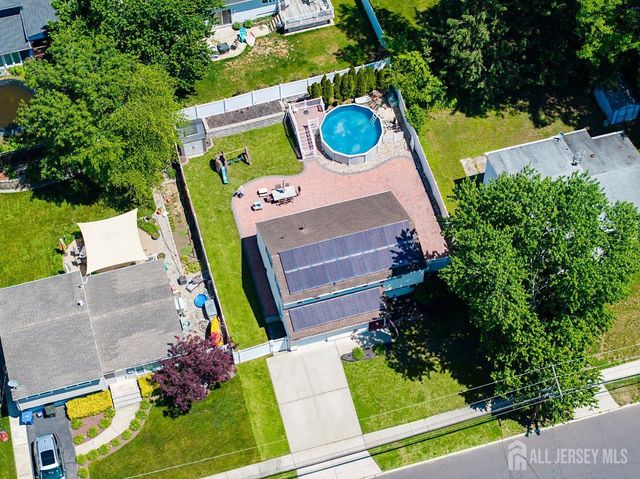 166 Cindy Str, Old Bridge, NJ 08857