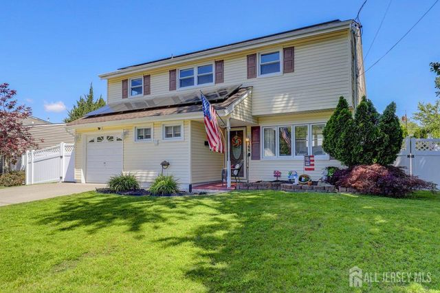 166 Cindy Str, Old Bridge, NJ 08857