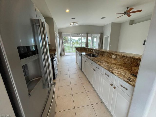 1945 Crestview WAY 168, Naples, FL 34119