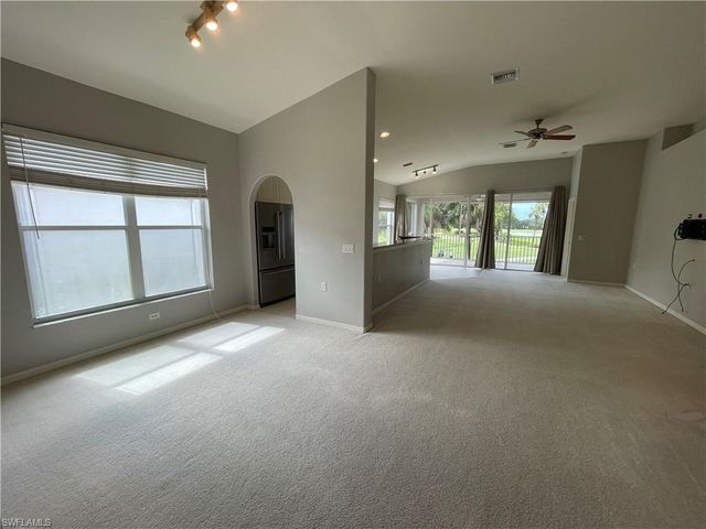 1945 Crestview WAY 168, Naples, FL 34119