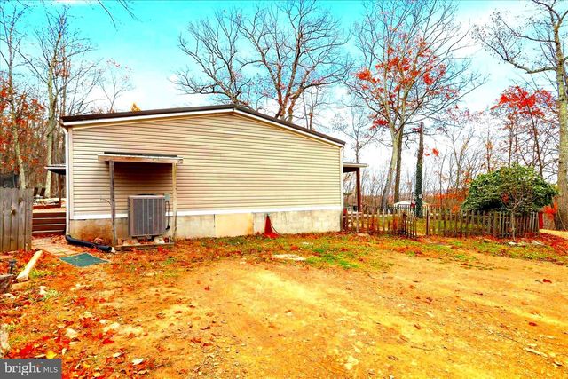 516 ROBERTS RD, Great Cacapon, WV 25422