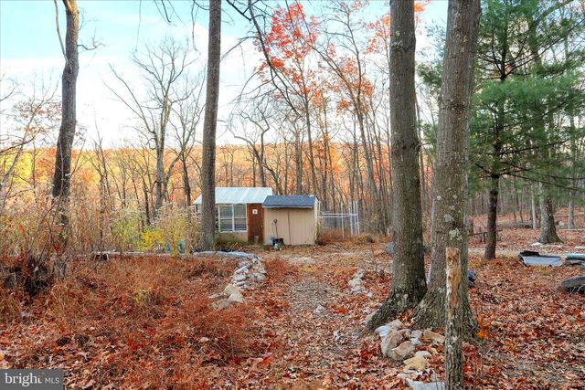 516 ROBERTS RD, Great Cacapon, WV 25422