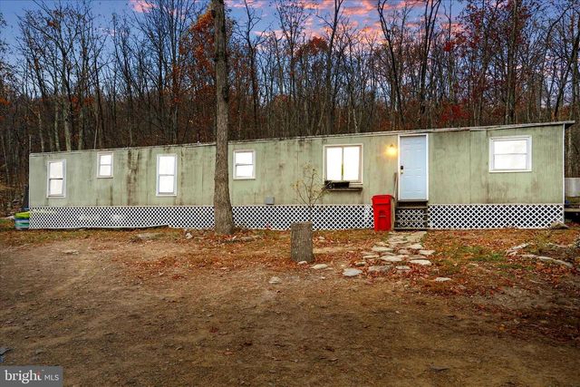 516 ROBERTS RD, Great Cacapon, WV 25422