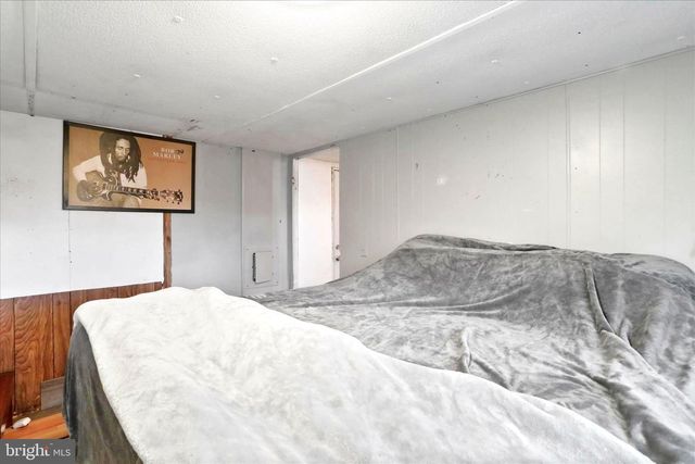 516 ROBERTS RD, Great Cacapon, WV 25422