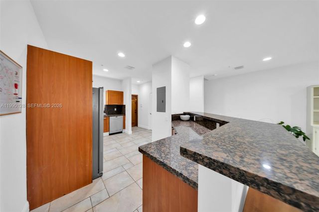 2917 SW 30th Ct 2917, Miami, FL 33133