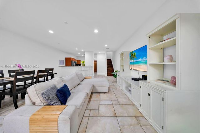 2917 SW 30th Ct 2917, Miami, FL 33133