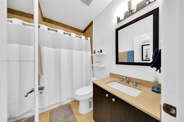 2917 SW 30th Ct 2917, Miami, FL 33133