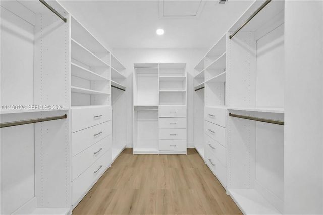 2917 SW 30th Ct 2917, Miami, FL 33133