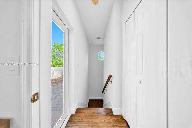 2917 SW 30th Ct 2917, Miami, FL 33133