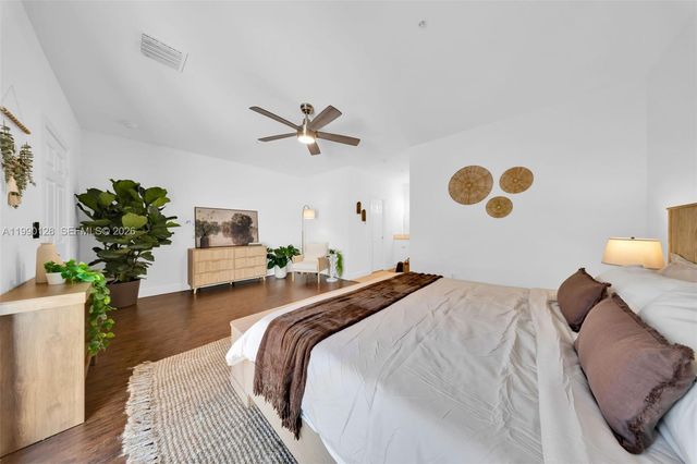 2917 SW 30th Ct 2917, Miami, FL 33133