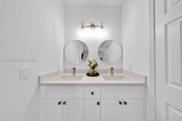 2917 SW 30th Ct 2917, Miami, FL 33133