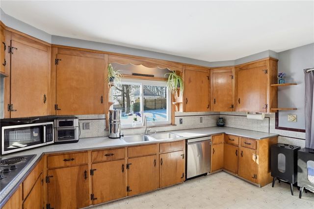 48 Rowley Street, Providence, RI 02909