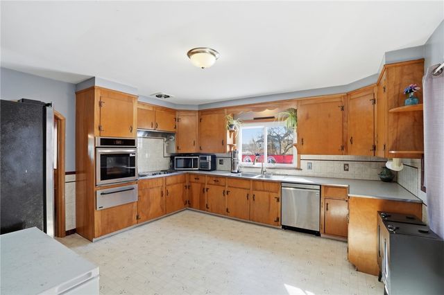 48 Rowley Street, Providence, RI 02909