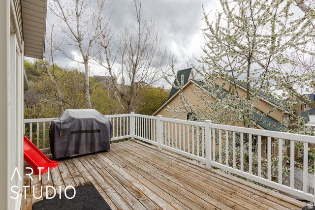 1907 N BRIDGE CT, Layton, UT 84040
