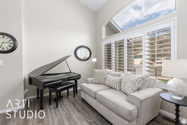 1907 N BRIDGE CT, Layton, UT 84040