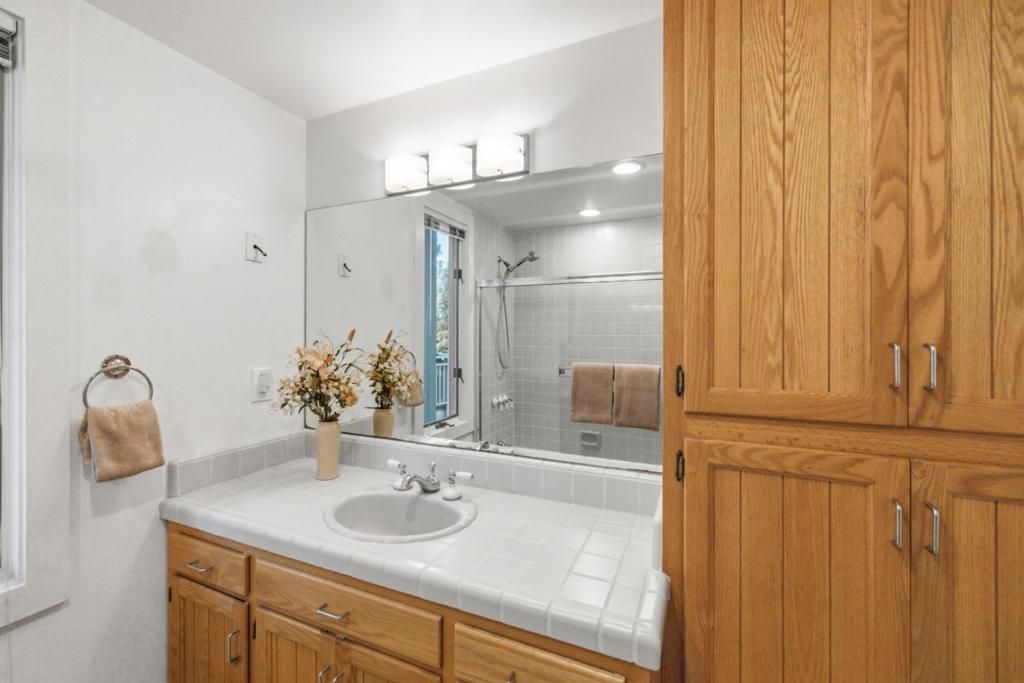 Image 18 of property listing at 126 Frederick Street 20, Santa Cruz, CA 95062