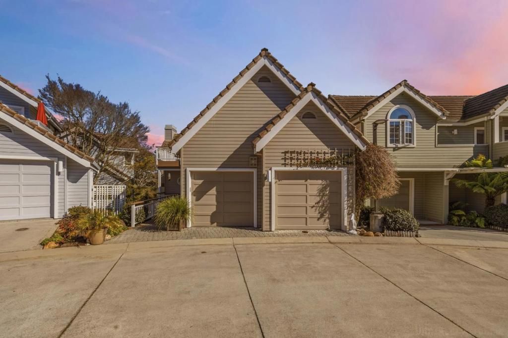 Image 52 of property listing at 126 Frederick Street 20, Santa Cruz, CA 95062