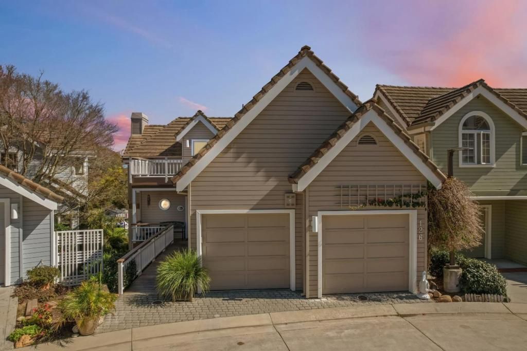 Image 54 of property listing at 126 Frederick Street 20, Santa Cruz, CA 95062